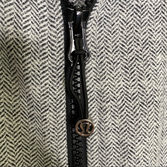 Lululemon Nice Asana Jacket Herringbone - Picture 5 of 13